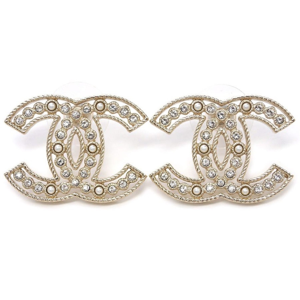 🚫SOLD🚫 2019 Chanel CC Logo Earrings Crystals